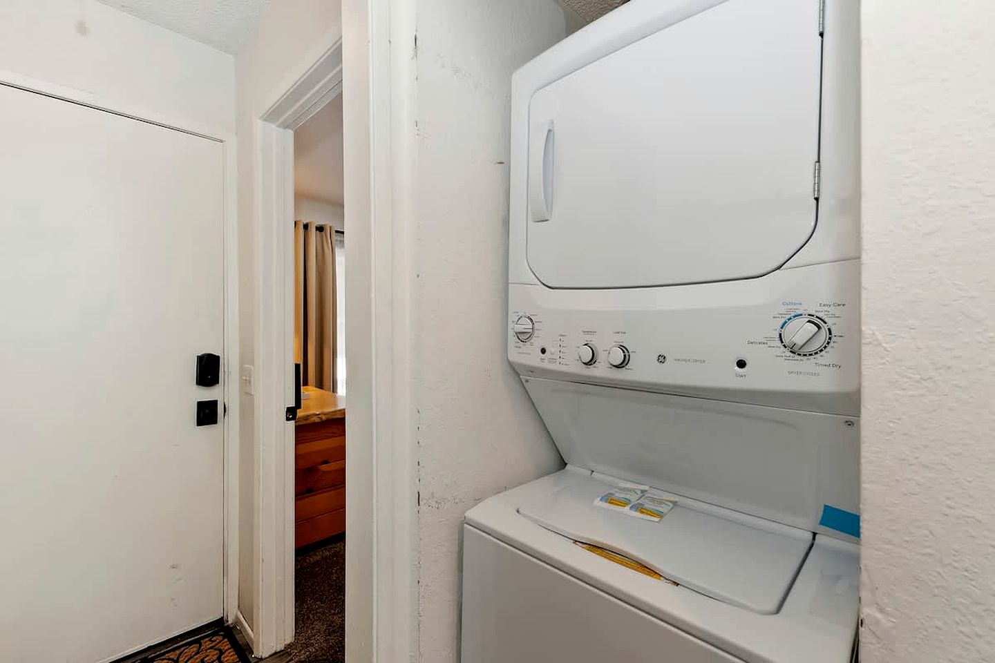 Spectacular Suite Close to Great Hiking Trails in Big Bear Lake, California