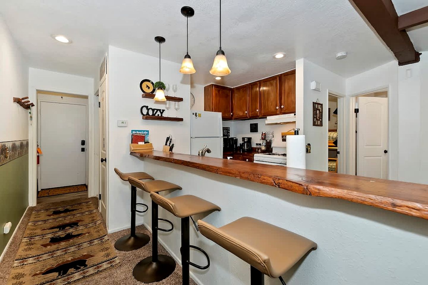 Spectacular Suite Close to Great Hiking Trails in Big Bear Lake, California