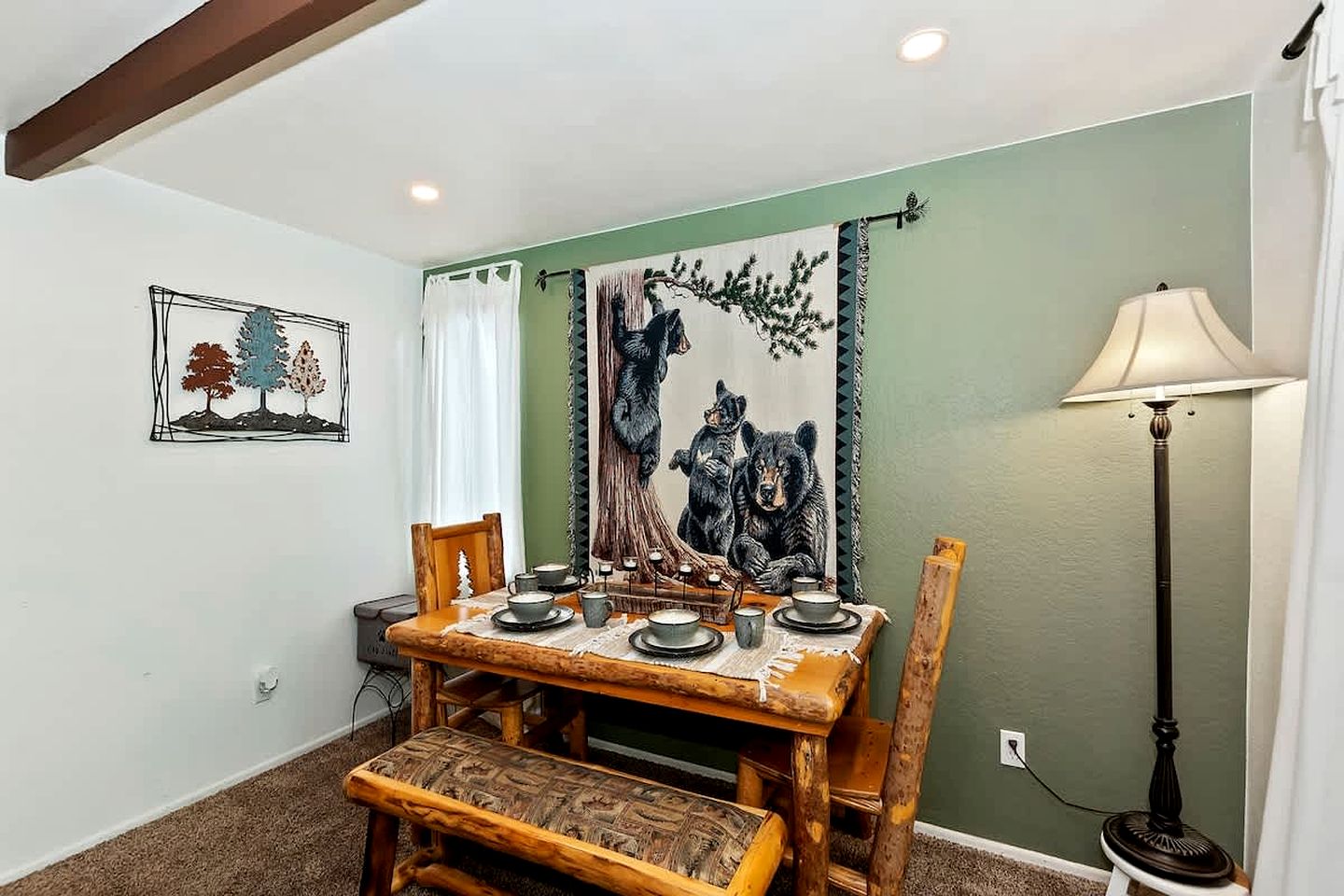 Spectacular Suite Close to Great Hiking Trails in Big Bear Lake, California