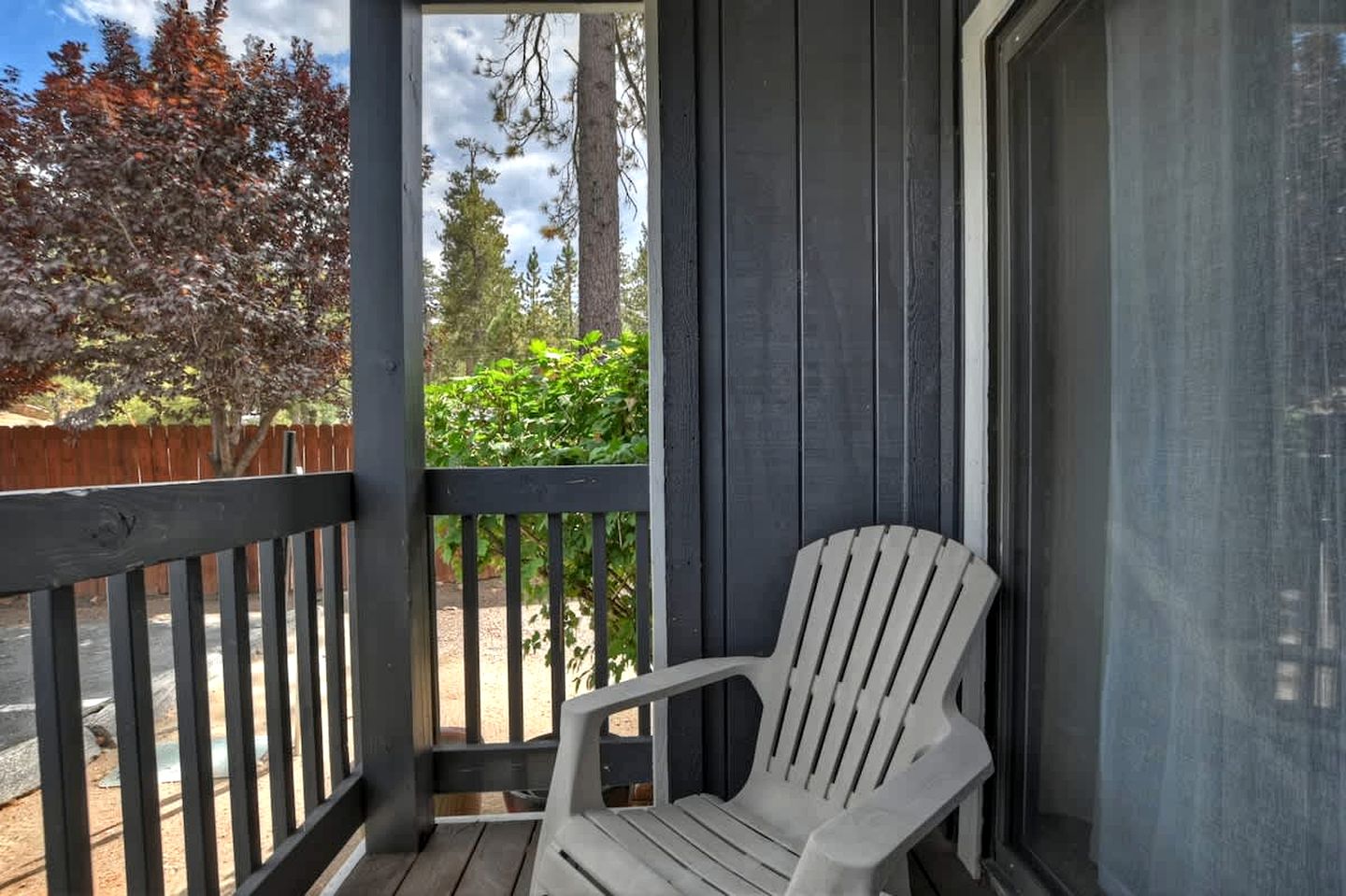 Spectacular Suite Close to Great Hiking Trails in Big Bear Lake, California