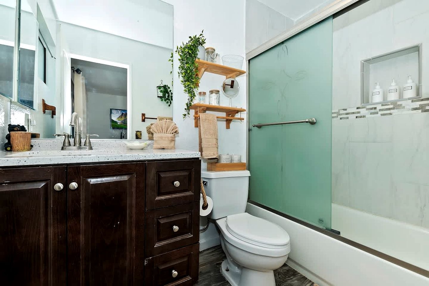 Spectacular Suite Close to Great Hiking Trails in Big Bear Lake, California