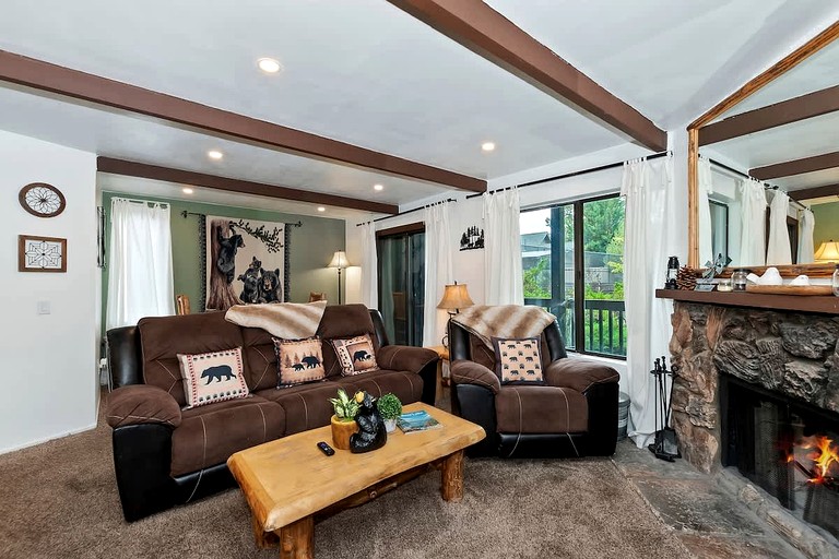 Cottages (United States of America, Big Bear Lake, California)