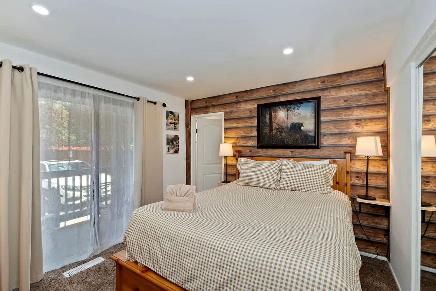 Spectacular Suite Close to Great Hiking Trails in Big Bear Lake, California