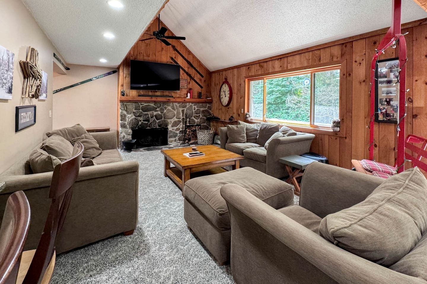 Spectacular Cottage with Fireplace and Swimming Pool in Bartlett, New Hampshire