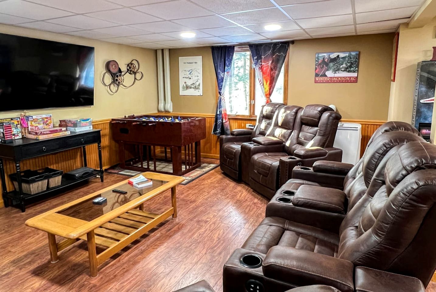 Spectacular Cottage with Game Room in North Conway, New Hampshire