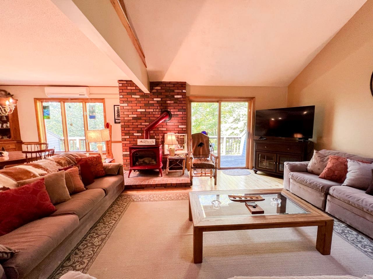 Spectacular Cottage with Game Room in North Conway, New Hampshire