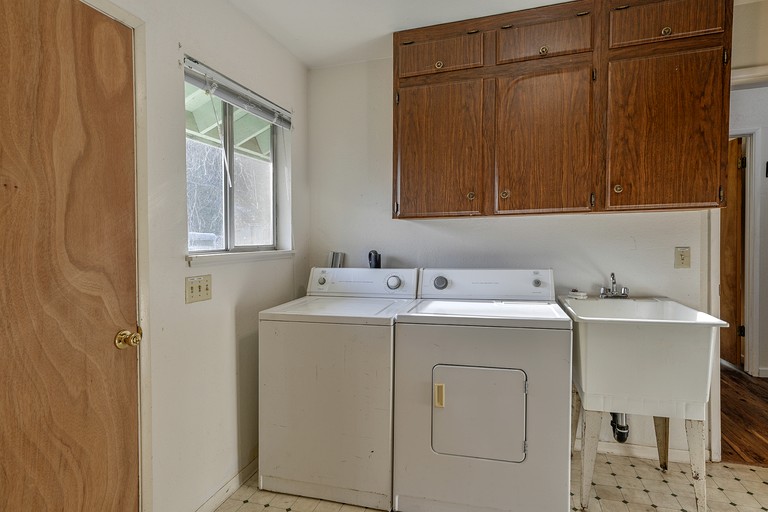 Cottages (United States of America, Castella, California)