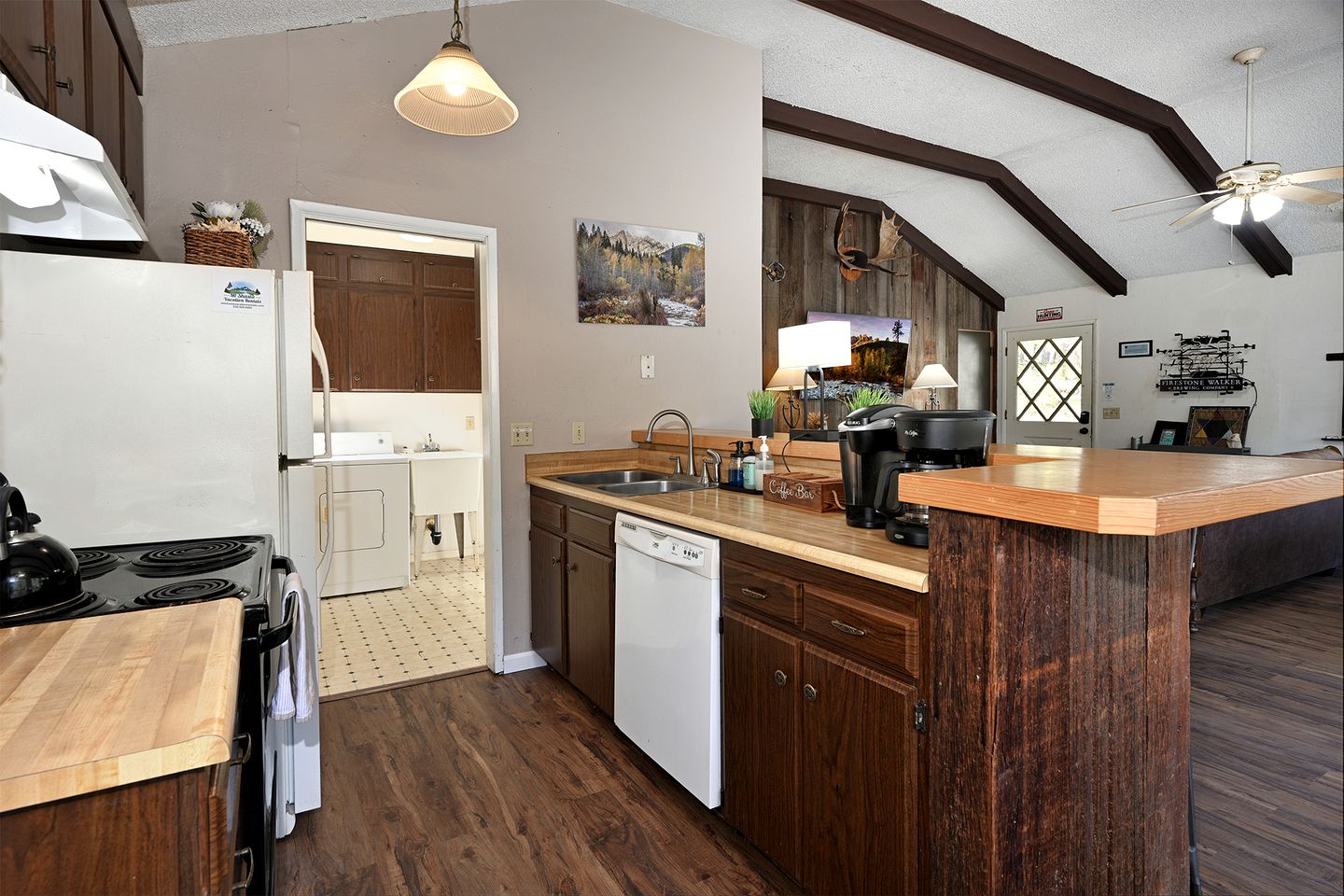 Spectacular Cottage with Nice Sights in Castella, California