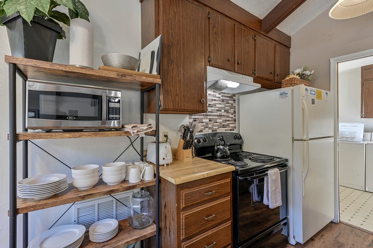 Cottages (United States of America, Castella, California)