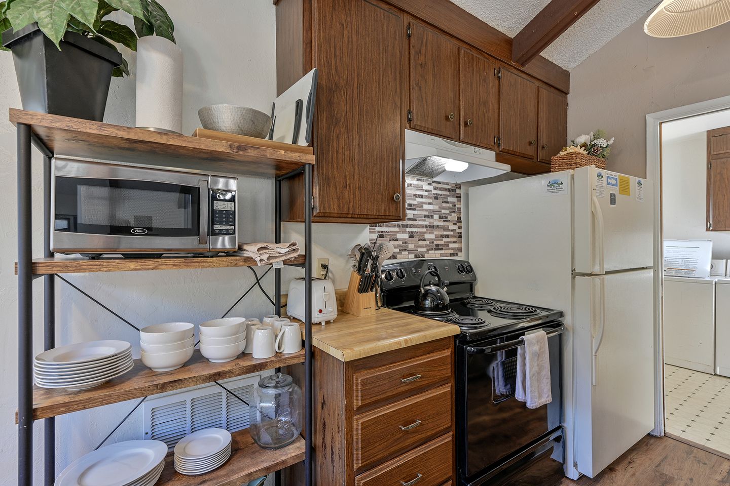 Spectacular Cottage with Nice Sights in Castella, California