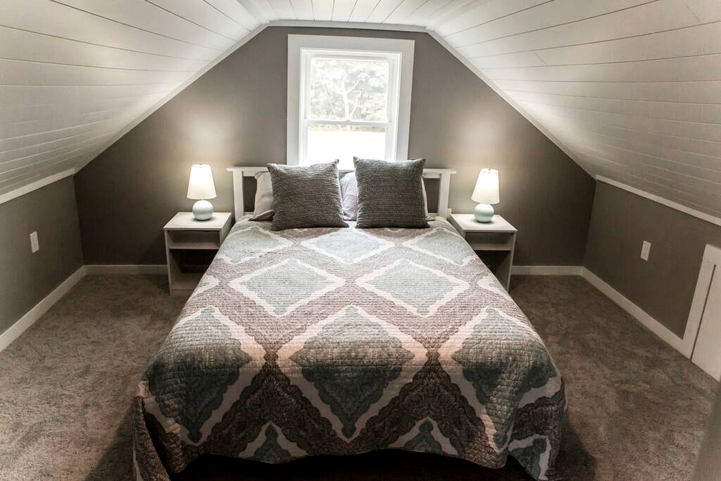 Spectacular Cozy Cabin with Gorgeous Sights in Milbridge, Maine