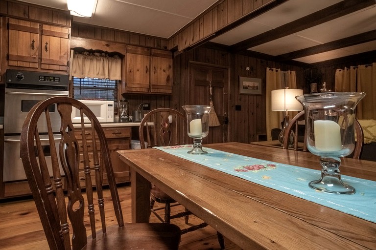 Cabins (United States of America, Gatlinburg, Tennessee)