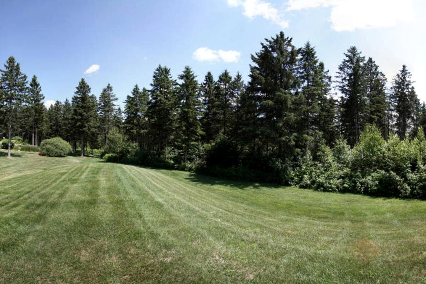 Four-Bedroom Luxury Vacation Rental on 80 Private Acres near Granite Peak, Wisconsin