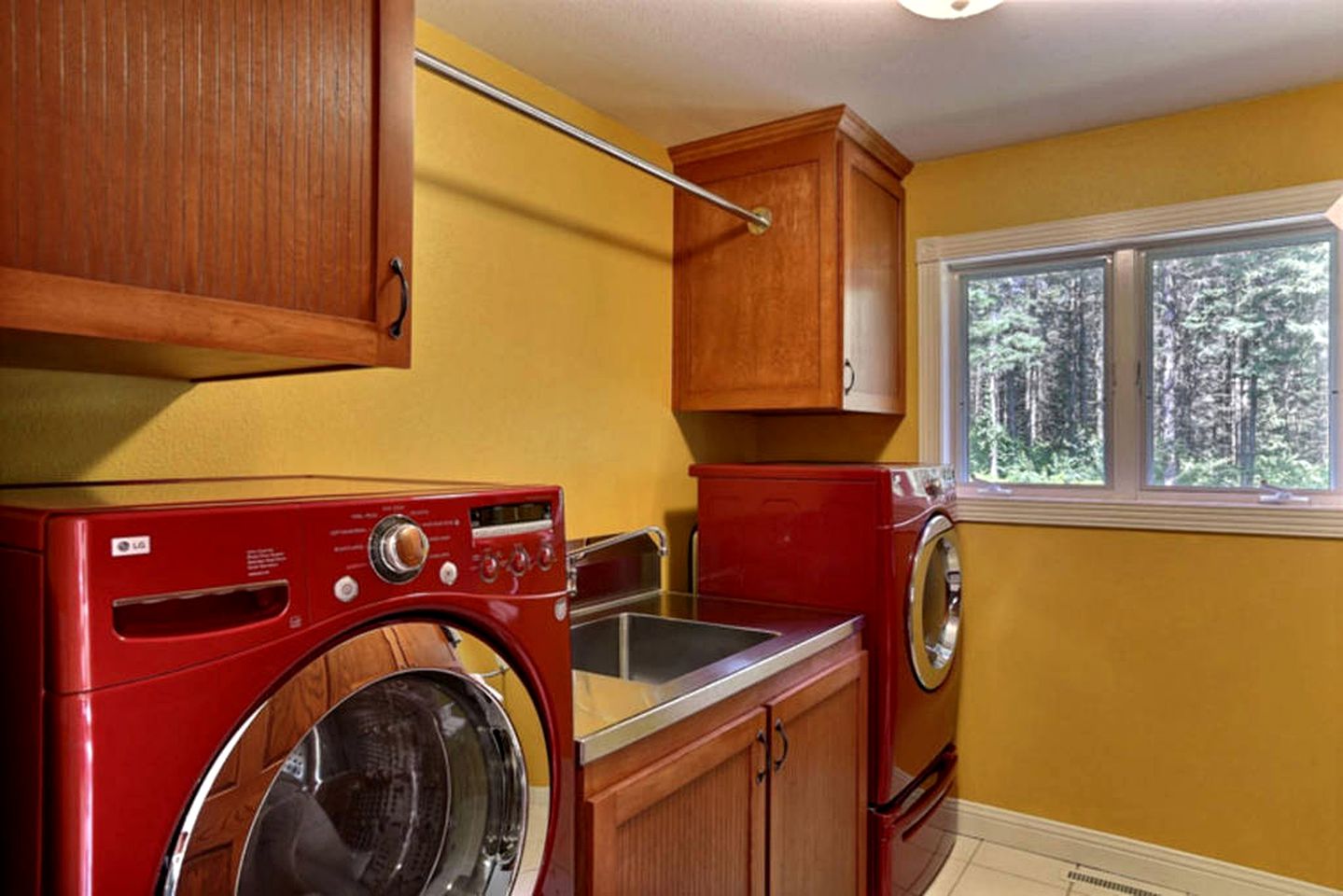 Four-Bedroom Luxury Vacation Rental on 80 Private Acres near Granite Peak, Wisconsin