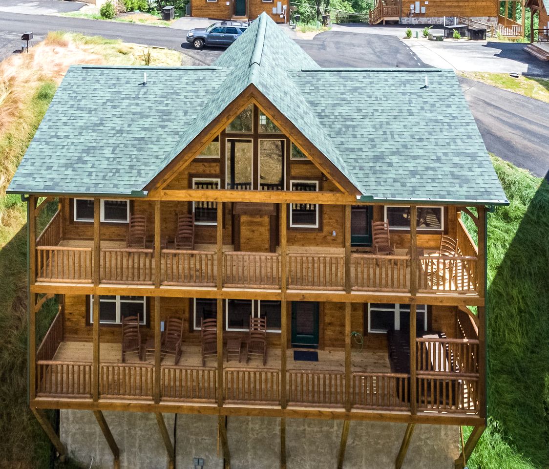 Cabins (United States of America, Gatlinburg, Tennessee)