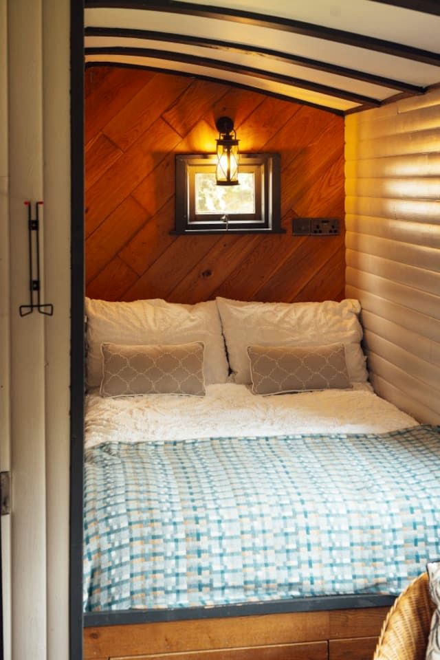 Spectacular Hut with Barbecue in Haverfordwest, Wales