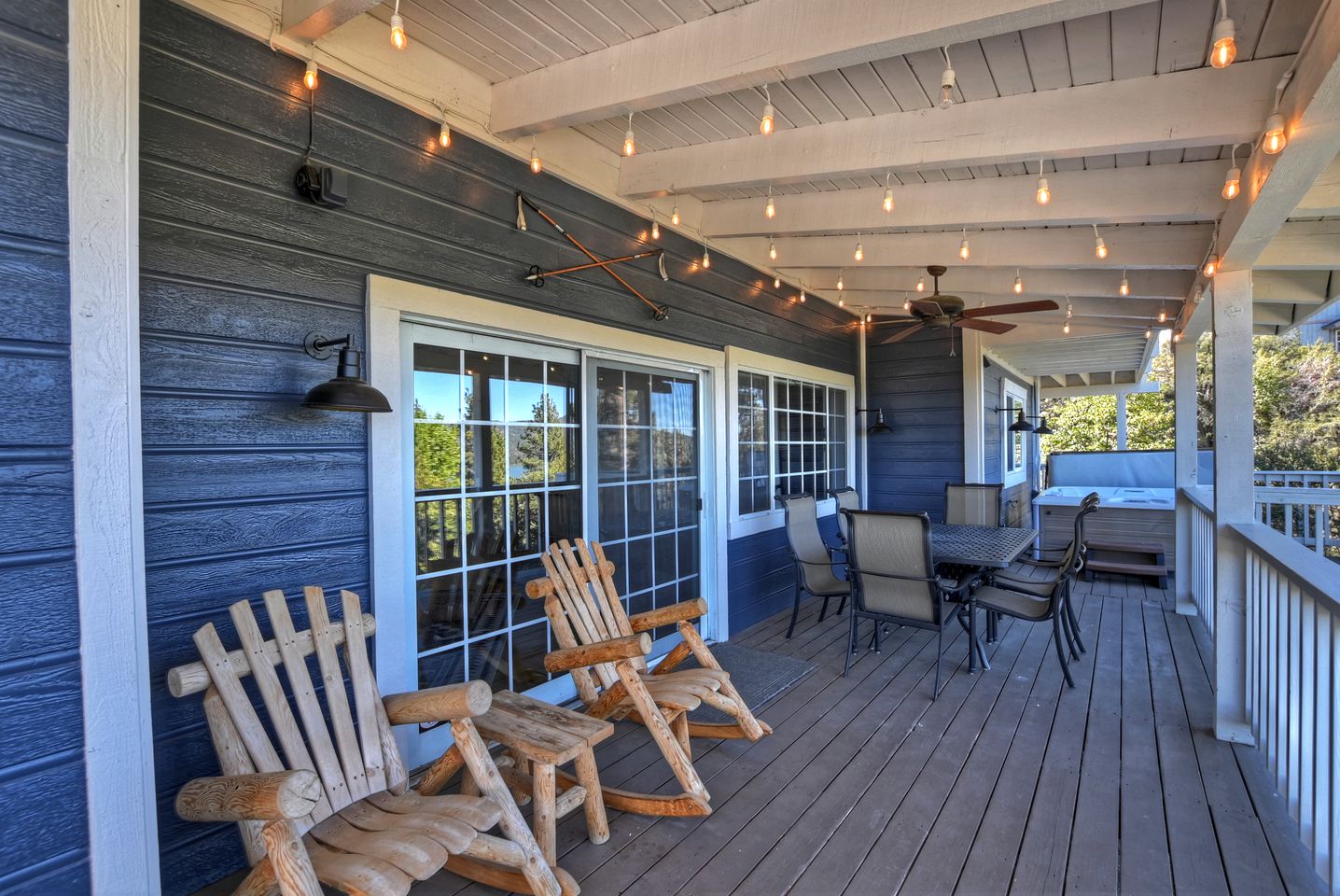 Secluded Cabin with Breathtaking Lake Views and Foosball Table in Big Bear Lake, California