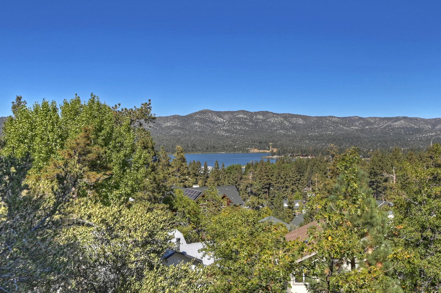 Secluded Cabin with Breathtaking Lake Views and Foosball Table in Big Bear Lake, California