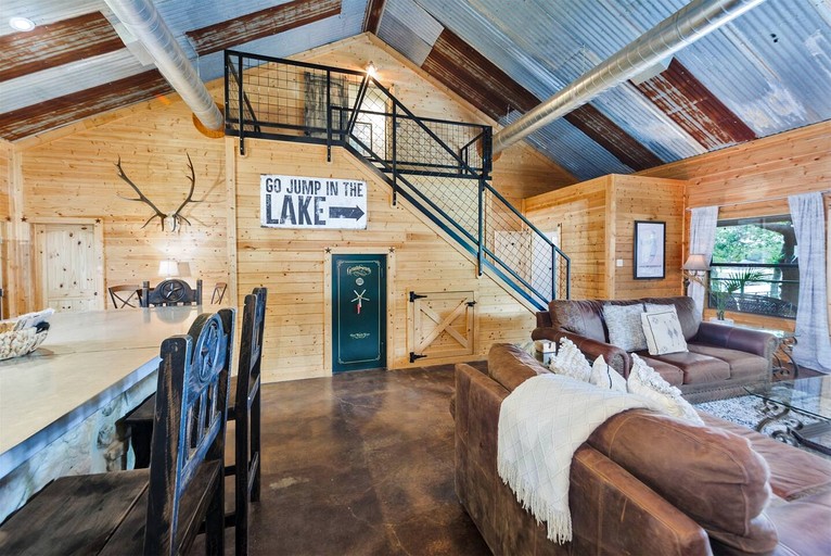 Cabins (United States of America, Chico, Texas)
