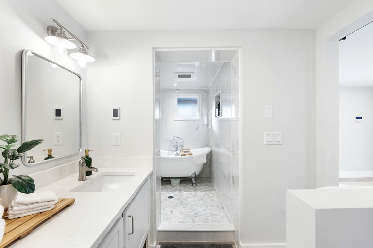 Containers (United States of America, Blowing Rock, North Carolina)