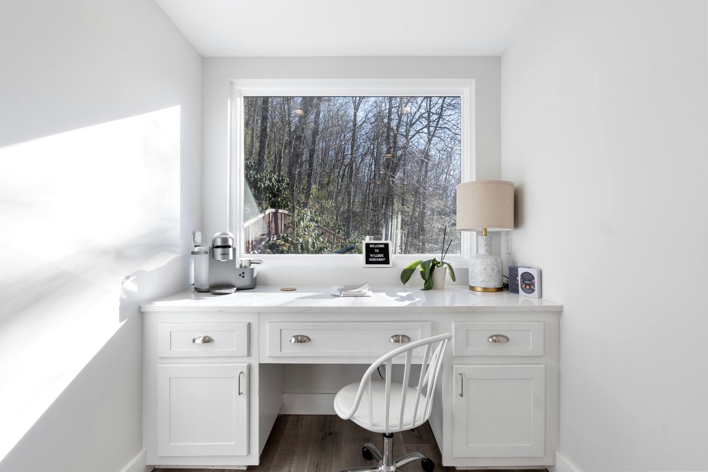 Spectacular Luxurious Container with Outdoor Hot-Tub and Fire Pit in North Carolina