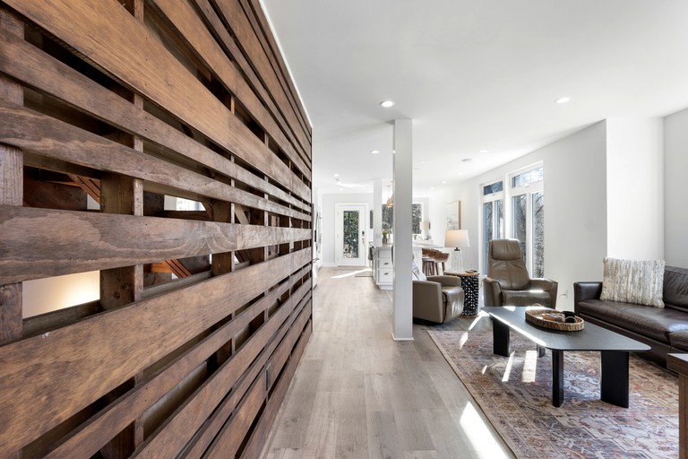 Containers (United States of America, Blowing Rock, North Carolina)