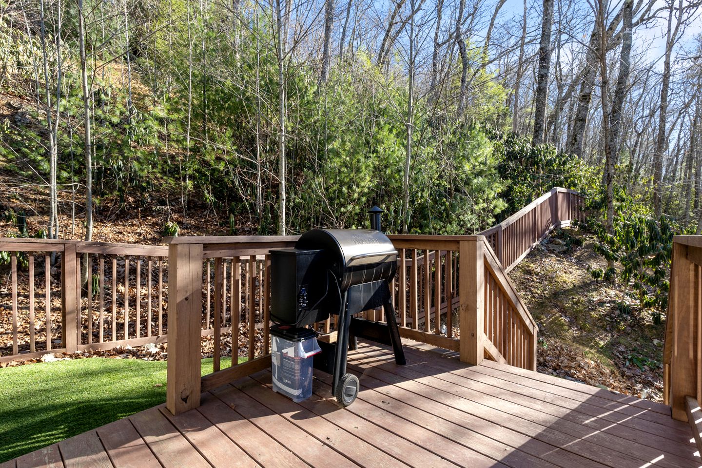 Spectacular Luxurious Container with Outdoor Hot-Tub and Fire Pit in North Carolina