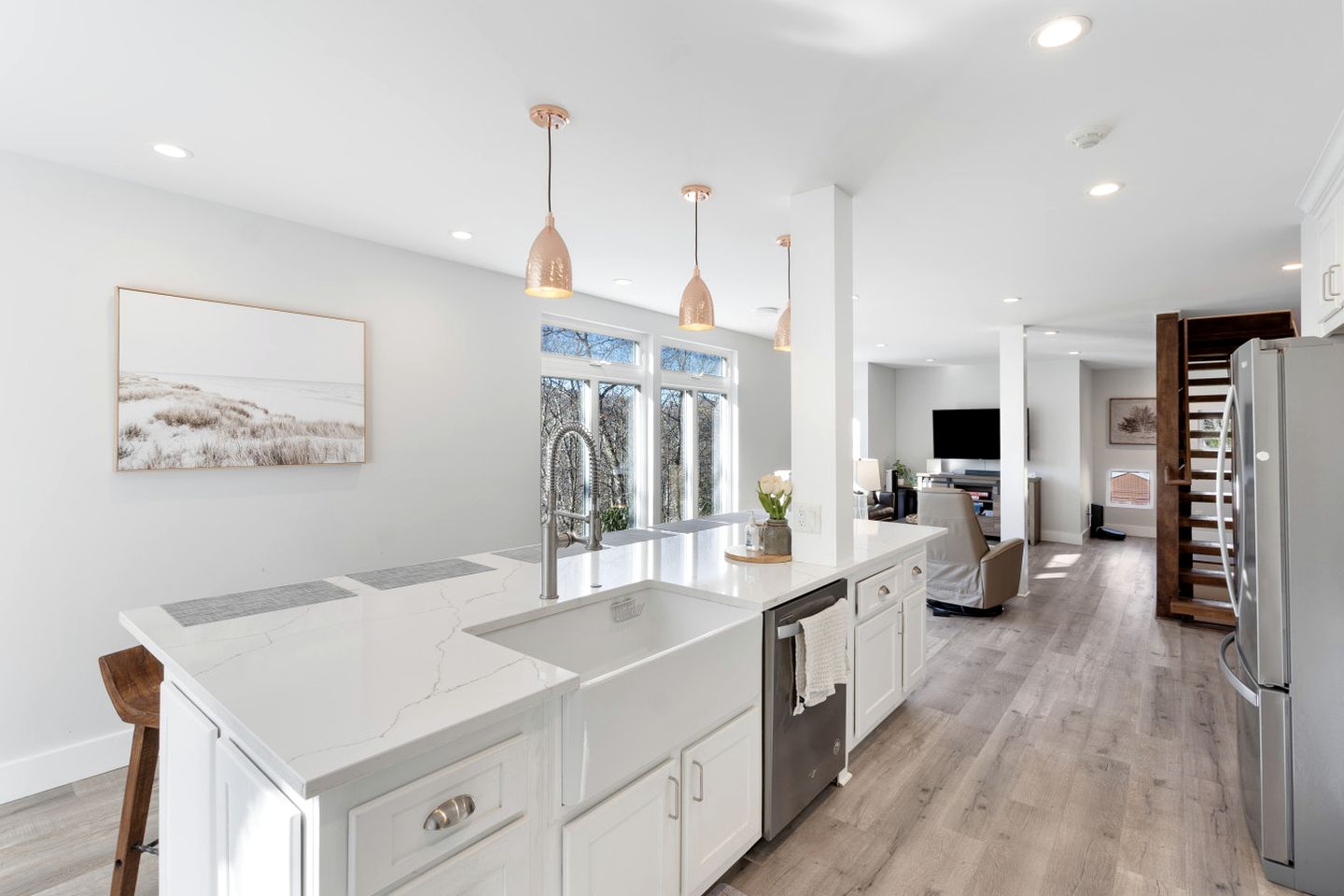 Spectacular Luxurious Container with Outdoor Hot-Tub and Fire Pit in North Carolina