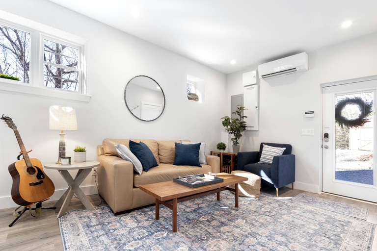 Containers (United States of America, Blowing Rock, North Carolina)