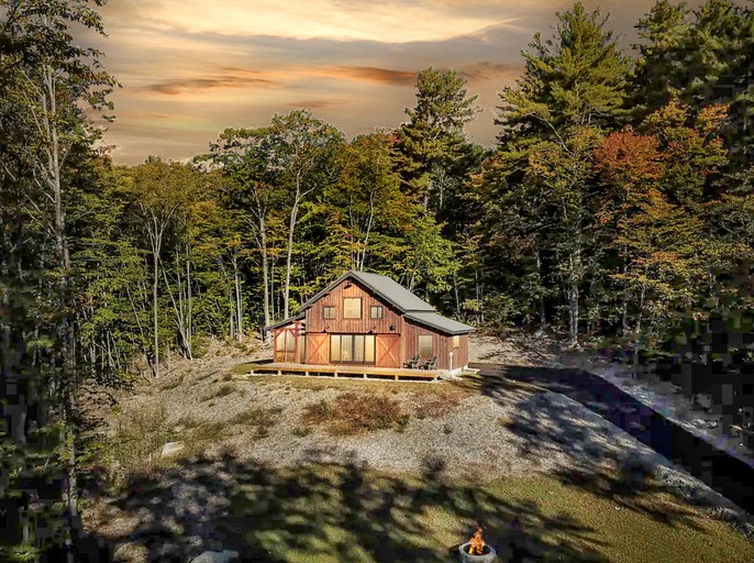 Barns (United States of America, Bridgton, Maine)
