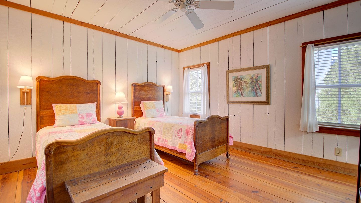 Oceanfront Beach House with Spectacular Views Georgetown, South Carolina