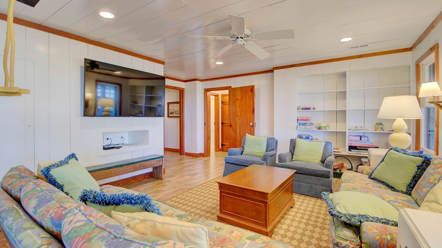 Oceanfront Beach House with Spectacular Views Georgetown, South Carolina