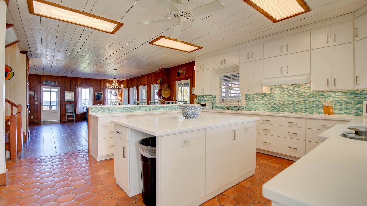 Oceanfront Beach House with Spectacular Views Georgetown, South Carolina