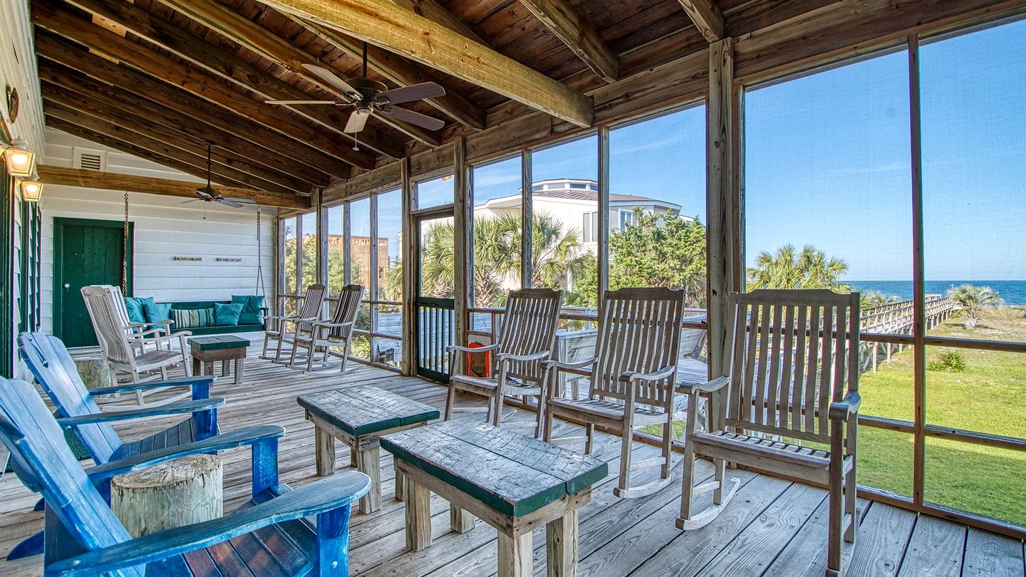 Oceanfront Beach House with Spectacular Views Georgetown, South Carolina