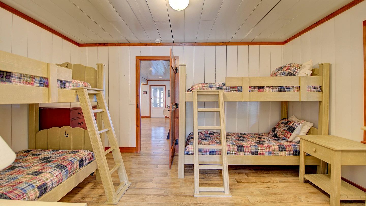 Oceanfront Beach House with Spectacular Views Georgetown, South Carolina