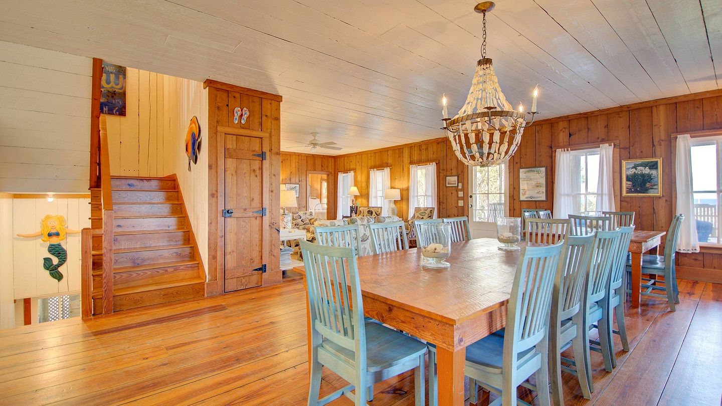 Oceanfront Beach House with Spectacular Views Georgetown, South Carolina