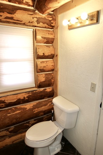 Cabins (United States of America, Blanding, Utah)