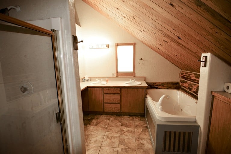 Cabins (United States of America, Blanding, Utah)