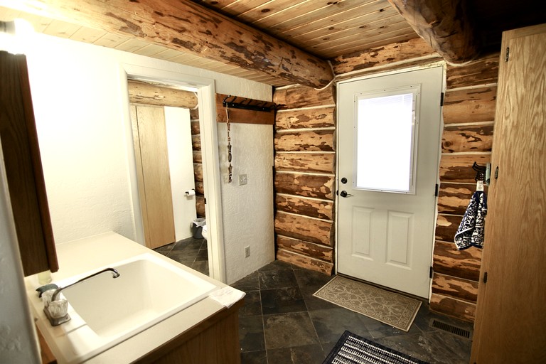 Cabins (United States of America, Blanding, Utah)
