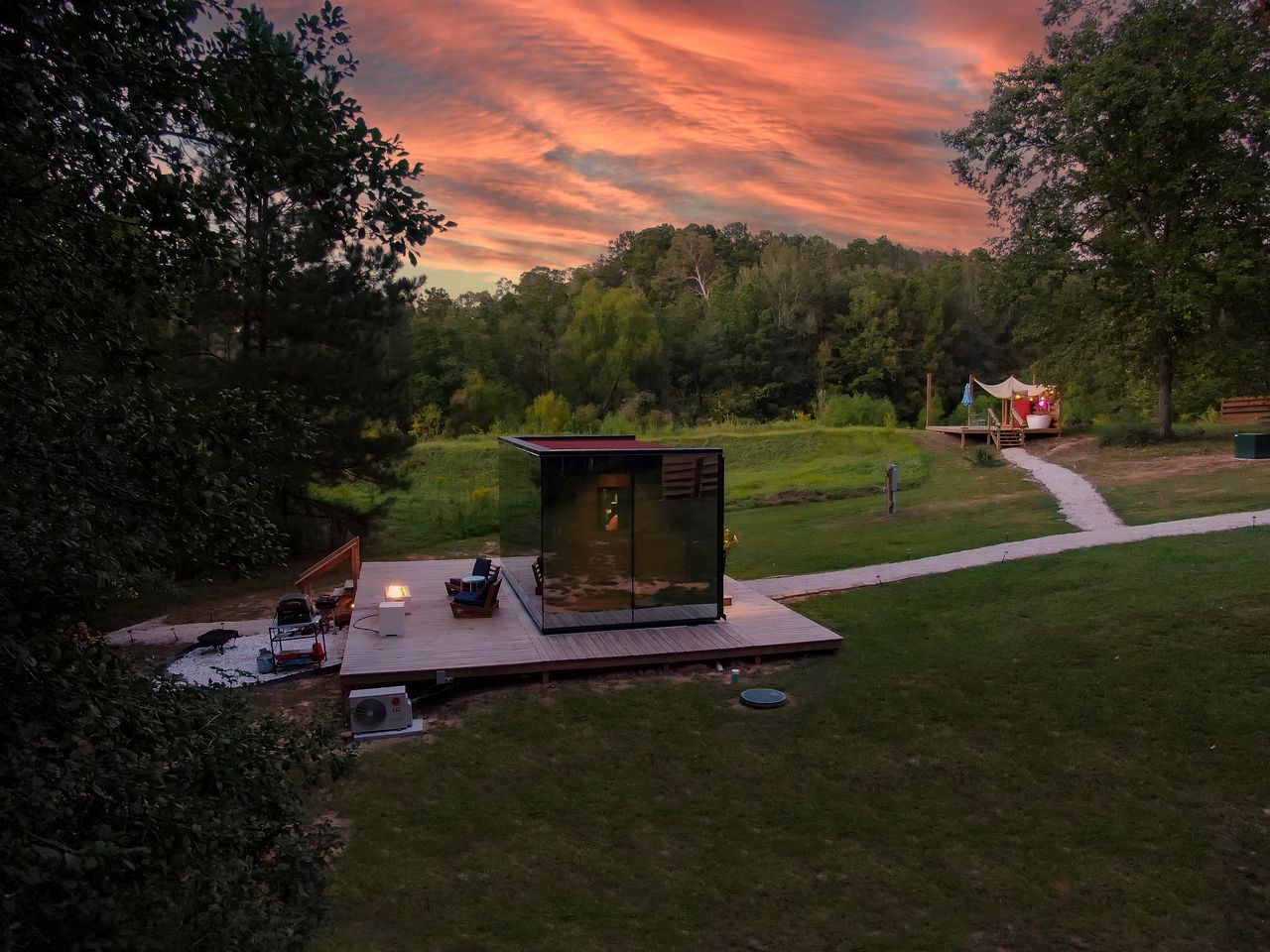 Spectacular Scenery Awaits: Modern Tiny House with Sauna in Coldspring, TX