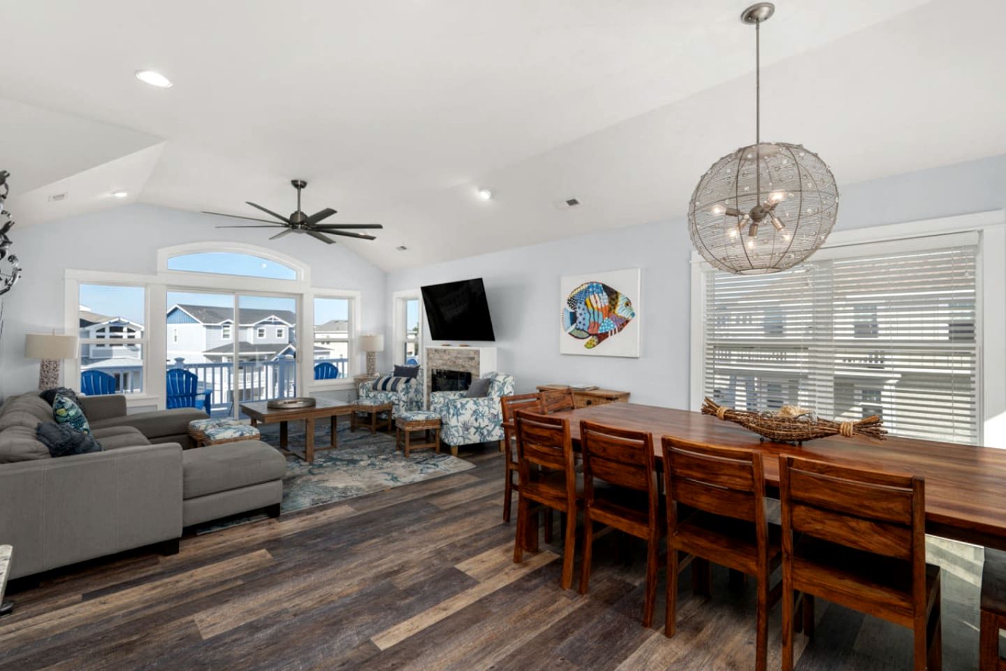 Luxury Coastal Escape with Private Pool, BBQ Grill & Family Amenities in Corolla, North Carolina