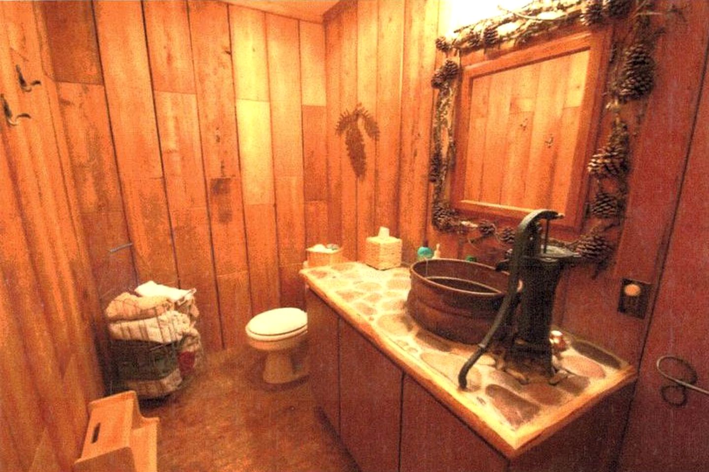 Unique Riverside Vacation Rental Perfect for Events in the Flathead National Forest, Montana