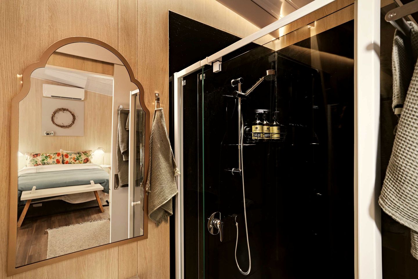 Spectacular Tiny House in Clydesdale, Victoria