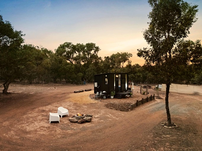 Tiny Houses (Australia, Clydesdale, Victoria)