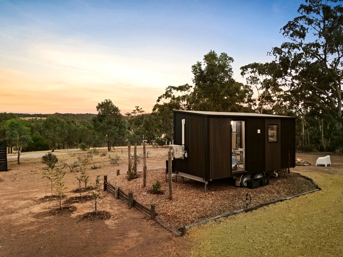 Tiny Houses (Australia, Clydesdale, Victoria)
