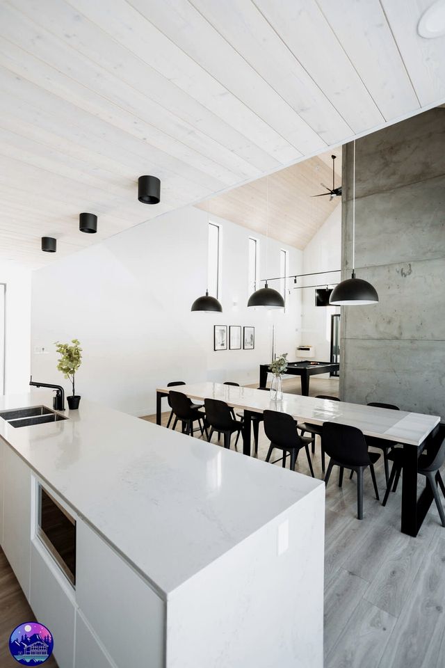 Spectacular Villa with Sauna, Jacuzzi, Kayaks and Amazing Outdoor and Indoor Living Space in St Mathieu du Parc, Quebec