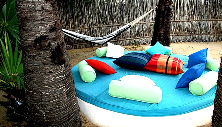 Huts (Kalpitiya, Northwestern Province, Sri Lanka)