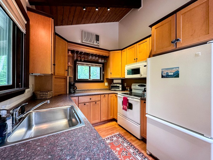 Cabins (United States of America, Glen, New Hampshire)