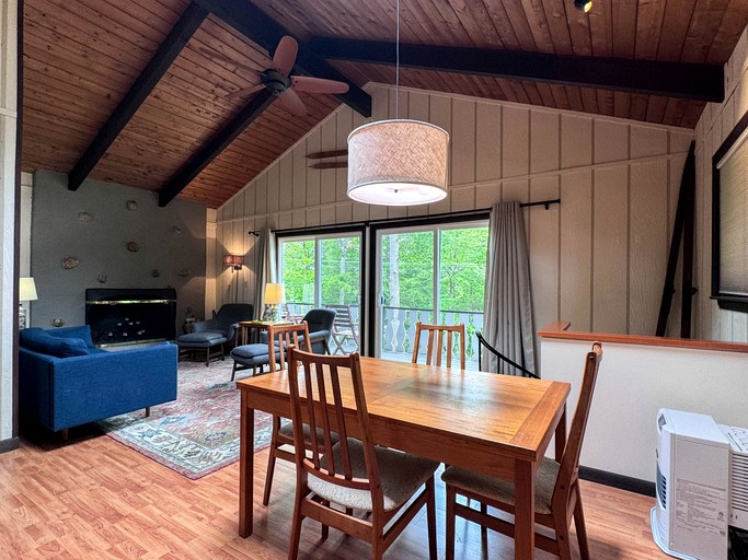 Cabins (United States of America, Glen, New Hampshire)