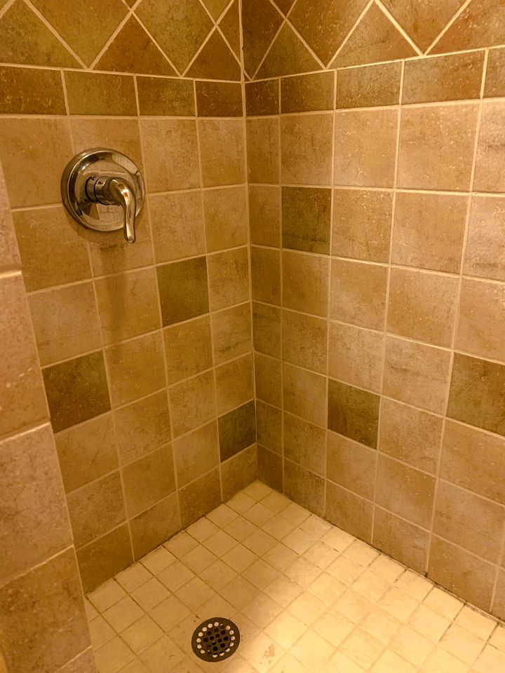 Spectacular Wooden Cabin Close to Great Hiking Trails in Monterville, West Virginia